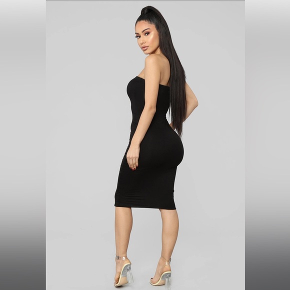 Fashion Nova Anna Tube Dress - Picture 3 of 7